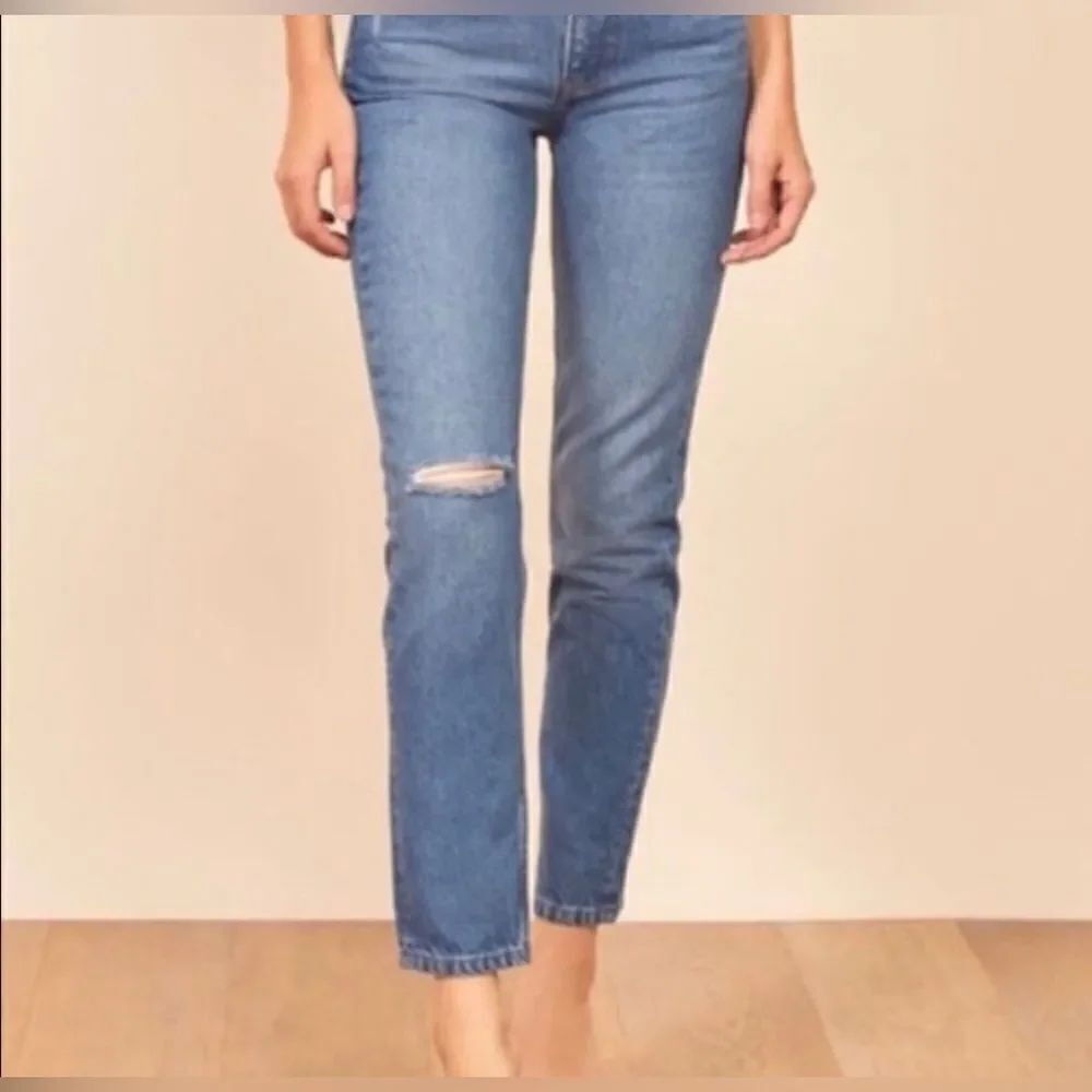 Reformation Julia High Cigarette Distressed Jean. NWT 30 - Picture 10 of 11